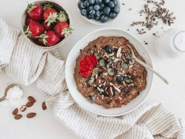 Chocolate Berry Porridge